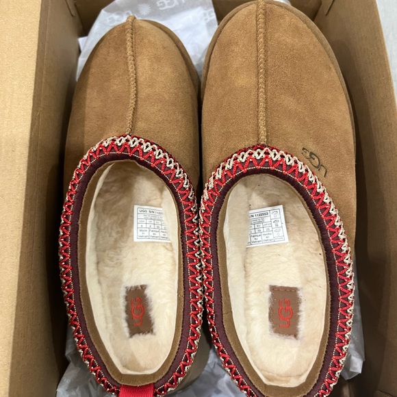 Ugg tazz size 8 - Picture 2 of 5